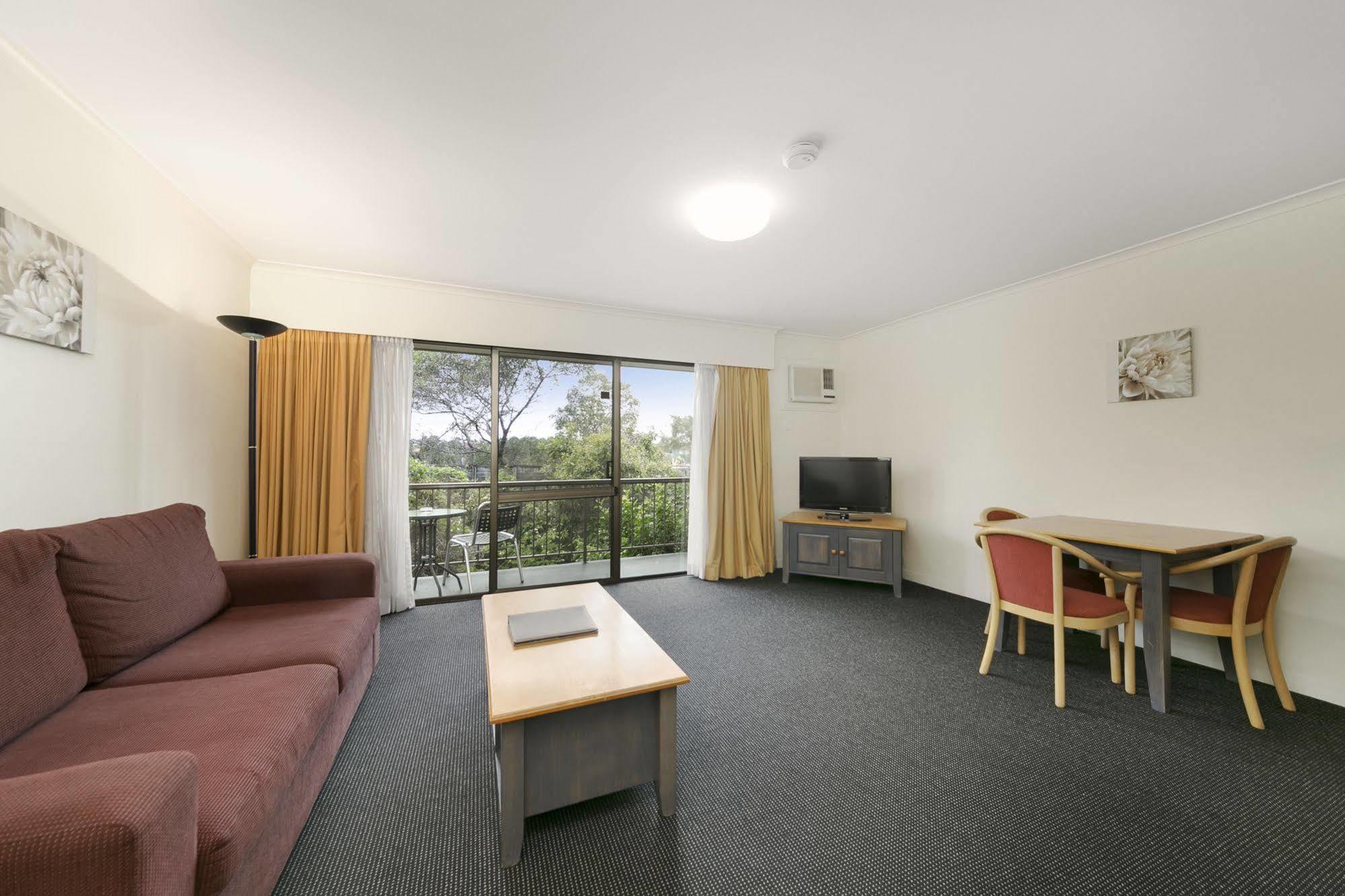 Mt Ommaney Hotel Apartments Brisbane Kültér fotó